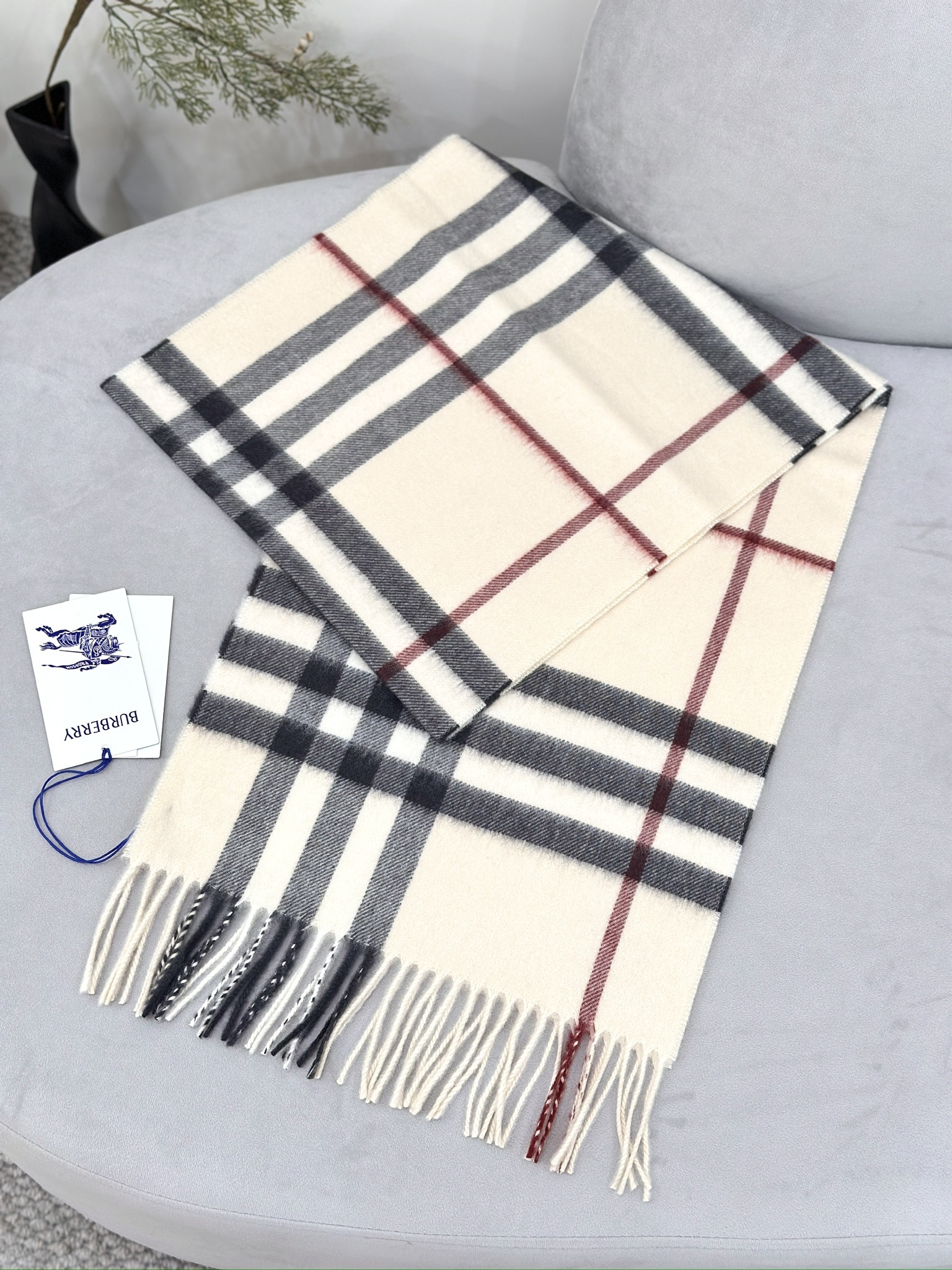 BURBERRY Check Cashmere Scarf