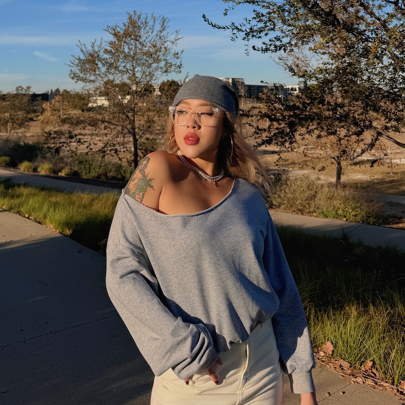 休閒百搭🩶美式棉質灰斜肩Tee