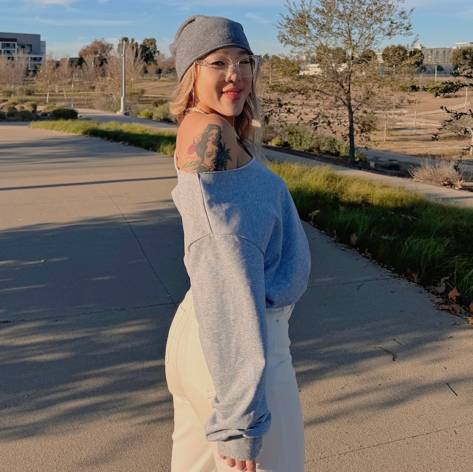 休閒百搭🩶美式棉質灰斜肩Tee