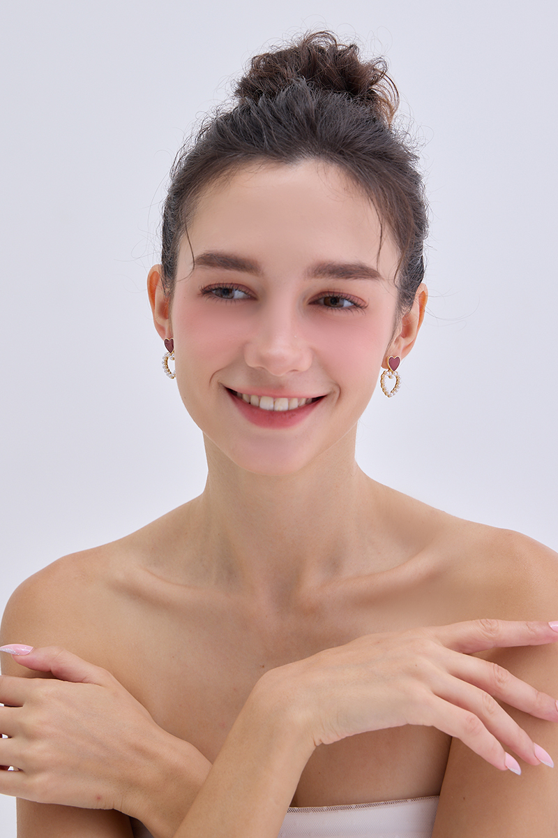 復古愛心珍珠。針式耳環