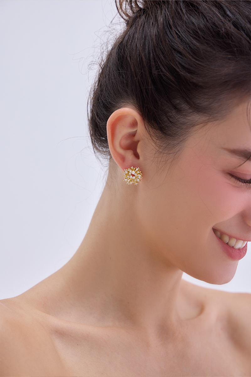 鋯石珍珠煙花。銀針耳環(金)