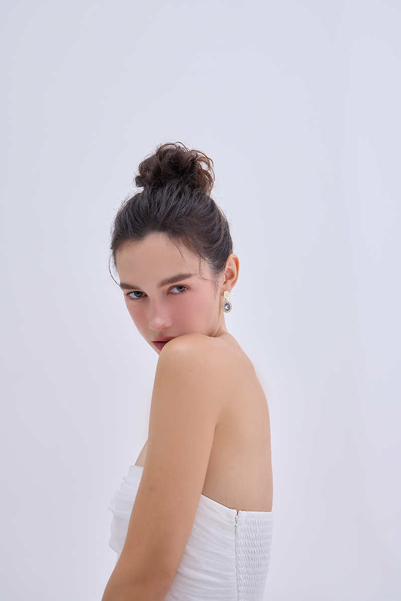 海藍星墜。銀針耳環