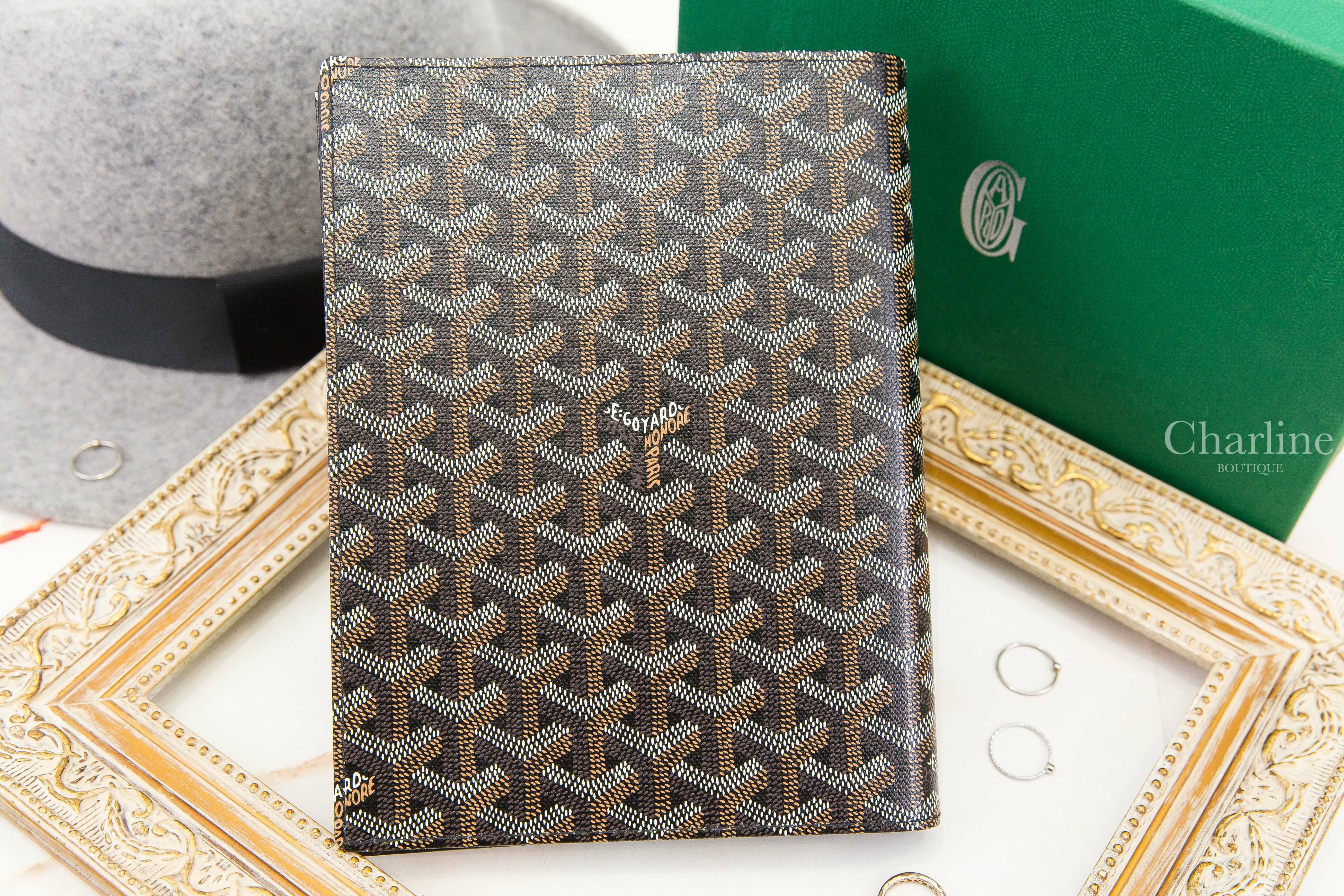 Goyard Castiglione Document Cover 黑色帆布小牛皮黃色夾層內裡A5筆記本封面夾-Charline Boutique 精品代購