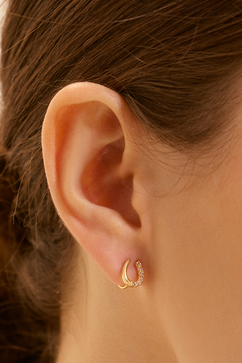 U形鑲鑽。夾式耳環