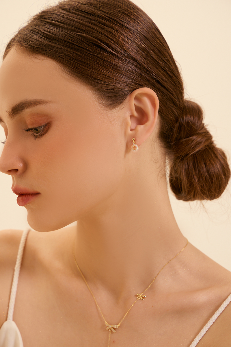 【925純銀】優雅滿鑽環形。銀針耳環