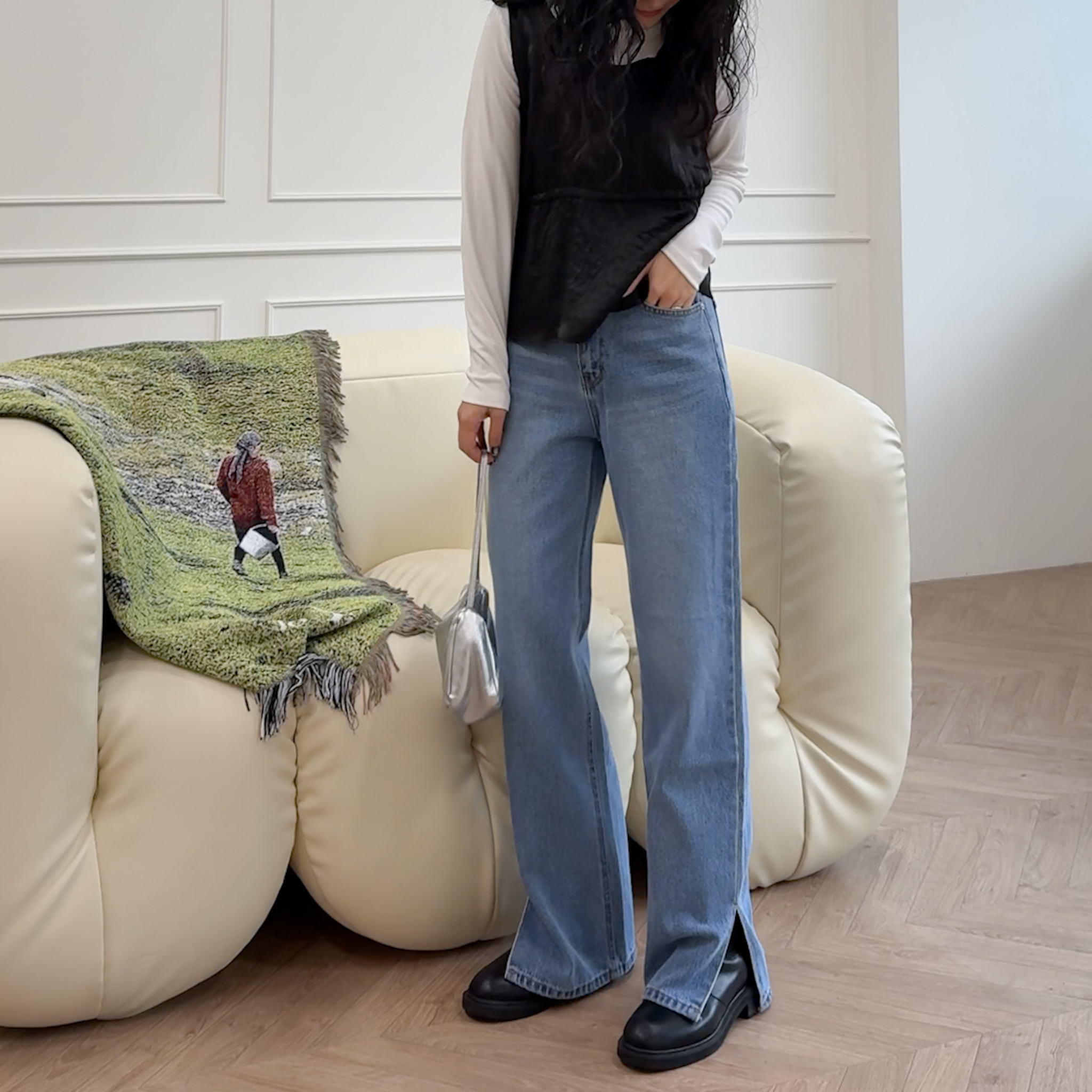 D03褲腳開衩牛仔直筒褲(S/M)