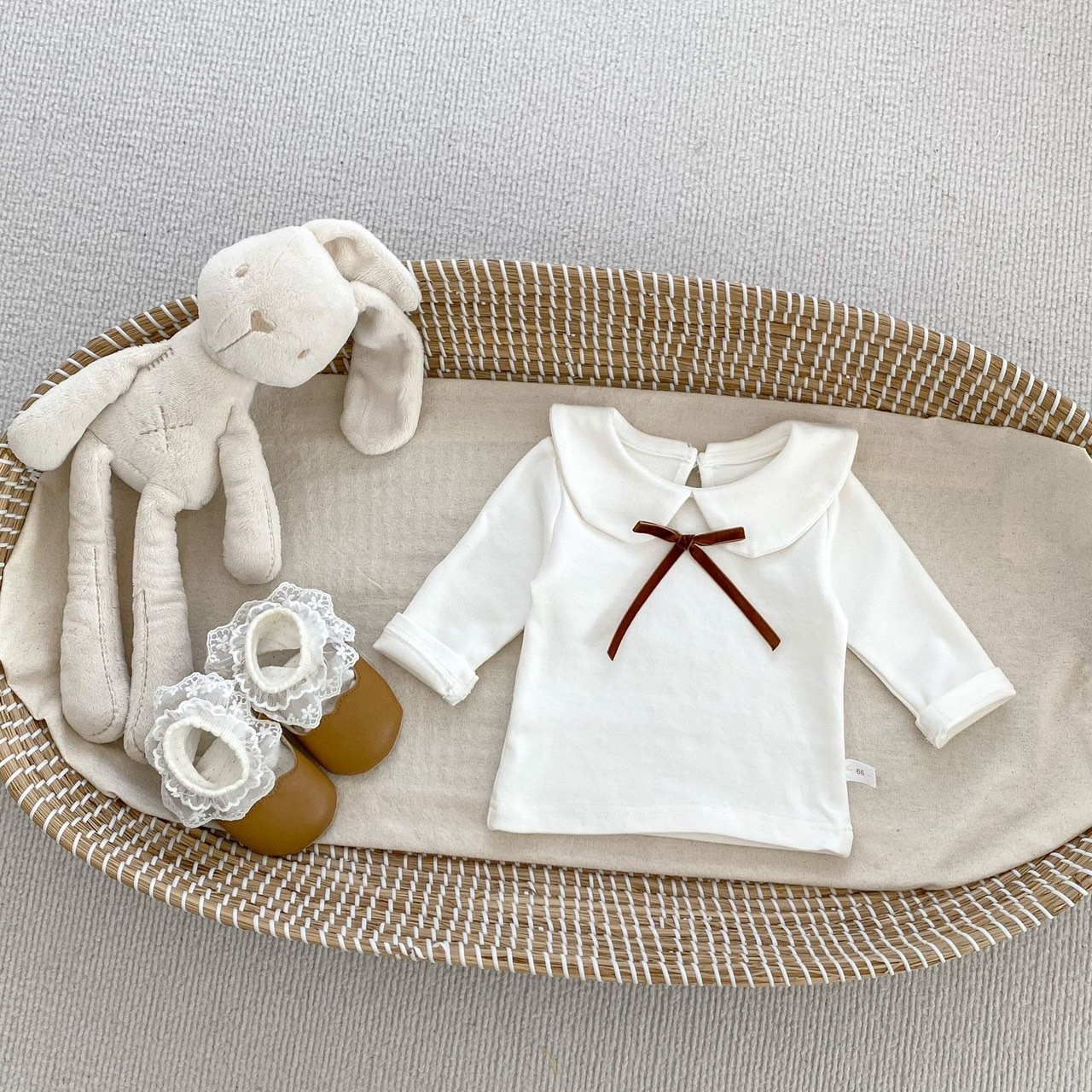 蝴蝶結娃娃圓領上衣