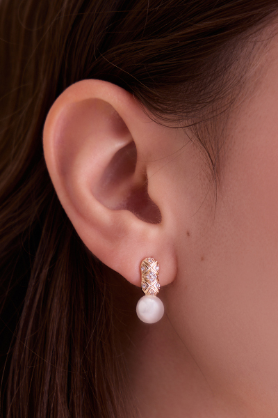 歐式交叉紋珍珠。銀針耳環