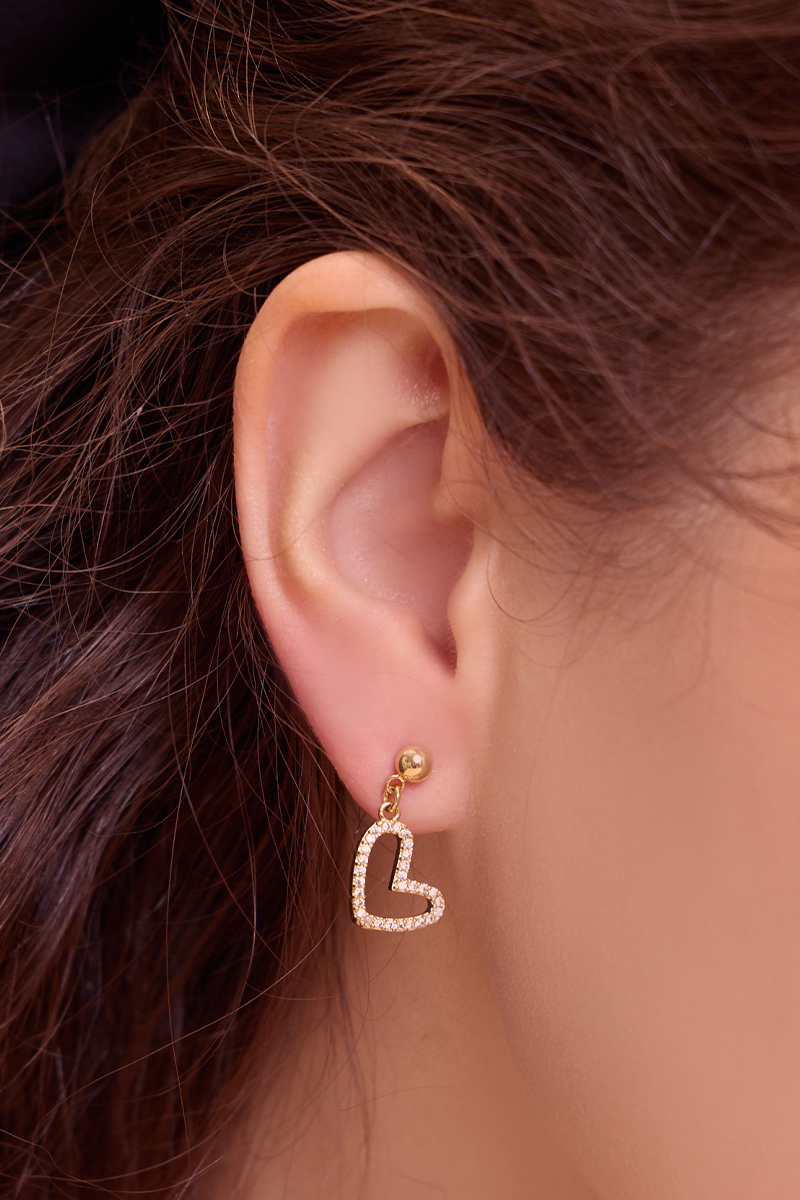 圓珠鋯石愛心。針式耳環