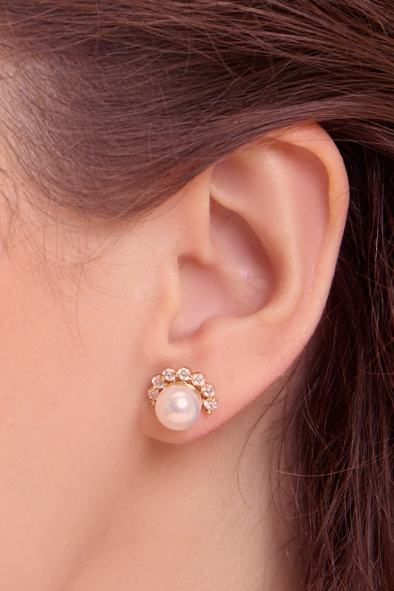 氣質珍珠鋯石。針式耳環