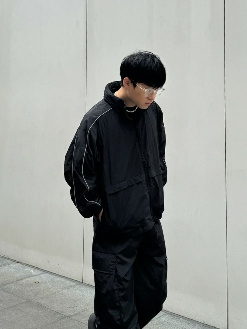SIMON MADE OW-2307 CYBERPUNK 機能 反光 出芽 運動 可收納 連帽 外套