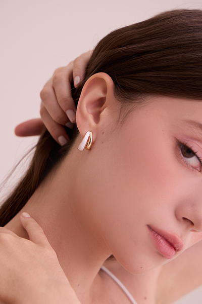 雙層幾何畫釉。夾式耳環