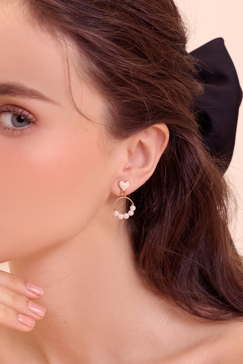 幾何愛心珍珠。銀針耳環