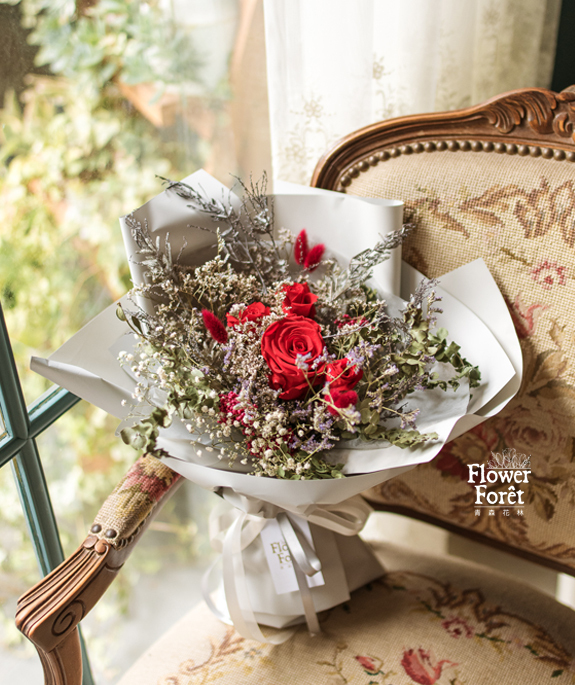 永生紅玫瑰 | 花束