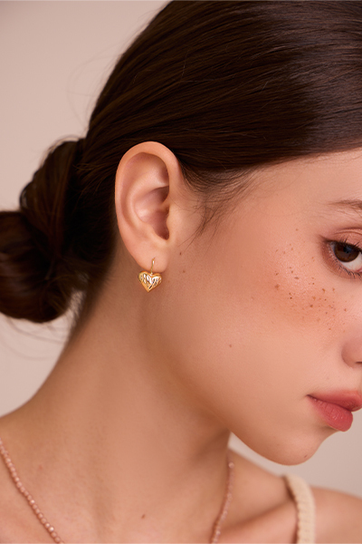 波紋愛心。銀針耳環(金)