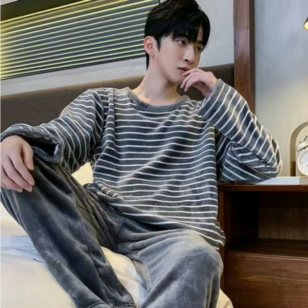 【爆款】珊瑚絨睡衣-保暖家居服【淺灰色】（M-XXXL）圴一價【下單後聯絡客服確認尺碼】