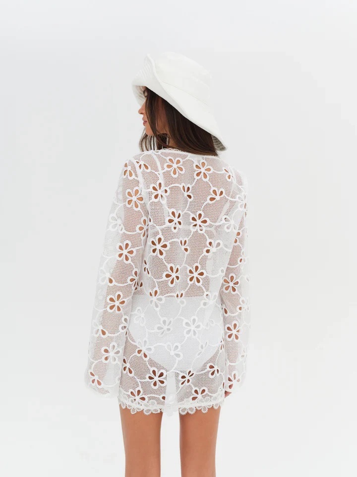 Luciana Mini Dress 鏤空小花罩衫