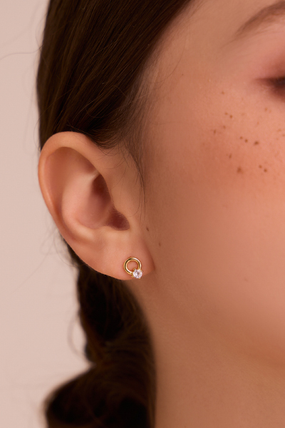 【925純銀】 圓圈鋯石。銀針耳環 (金)