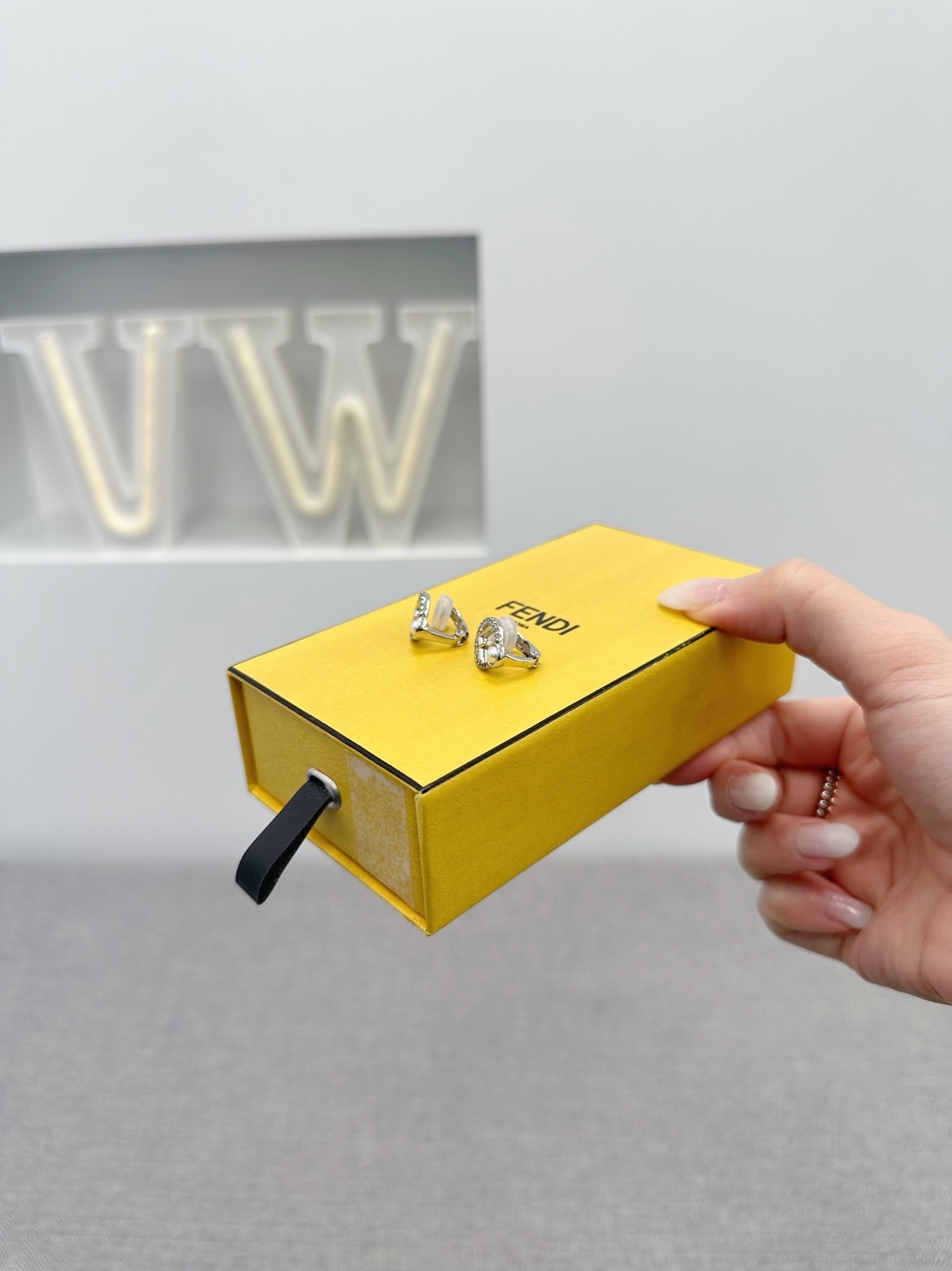 Sale Fendi Ear Clip