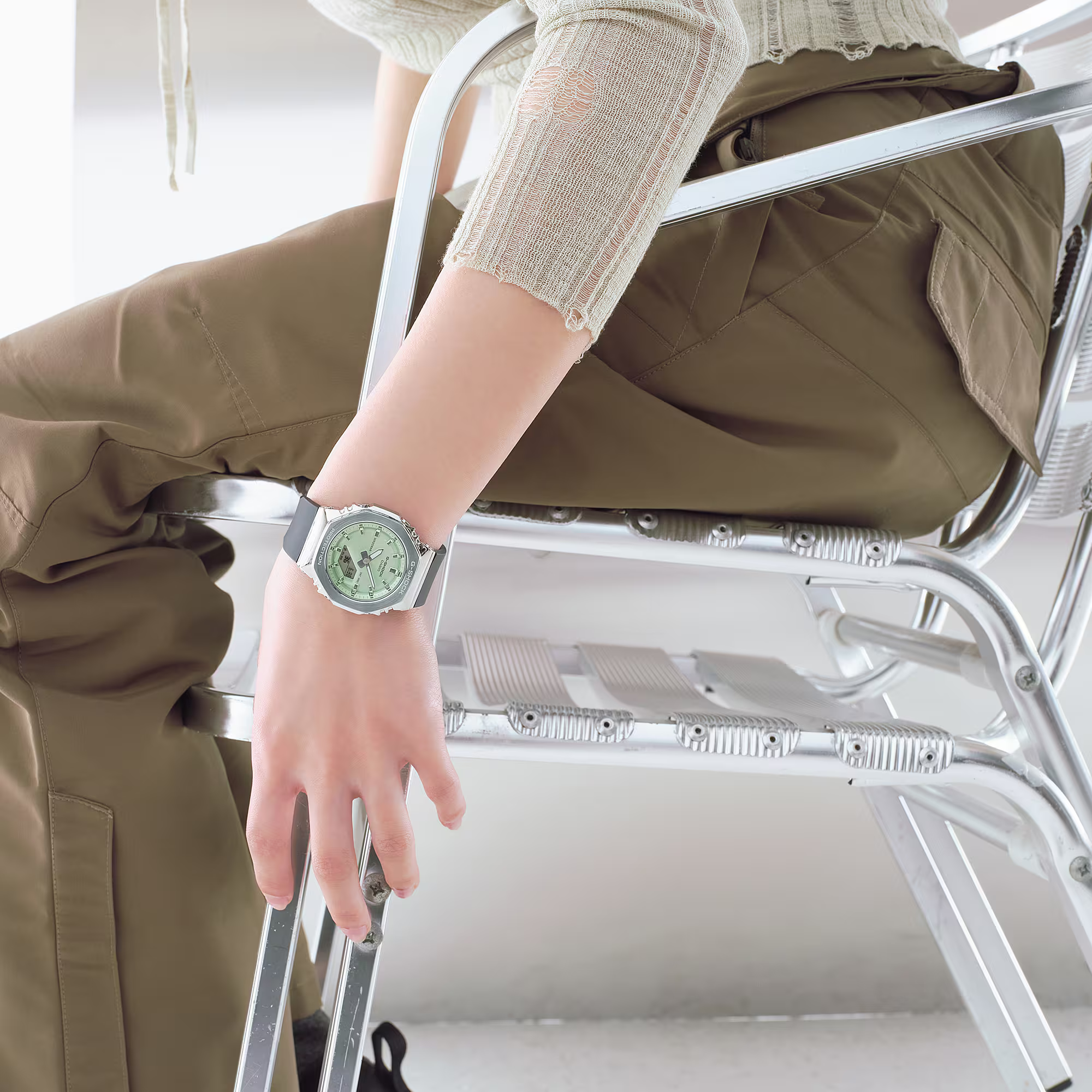 萬年鐘錶 - G-SHOCK   縮小版不鏽鋼錶殼八角錶殼電子錶  GM-S2110-3A  錶徑 : 40.9 mm