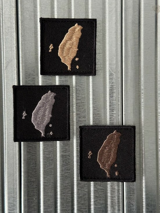 《臺灣系列》刺繡魔鬼氈-方形