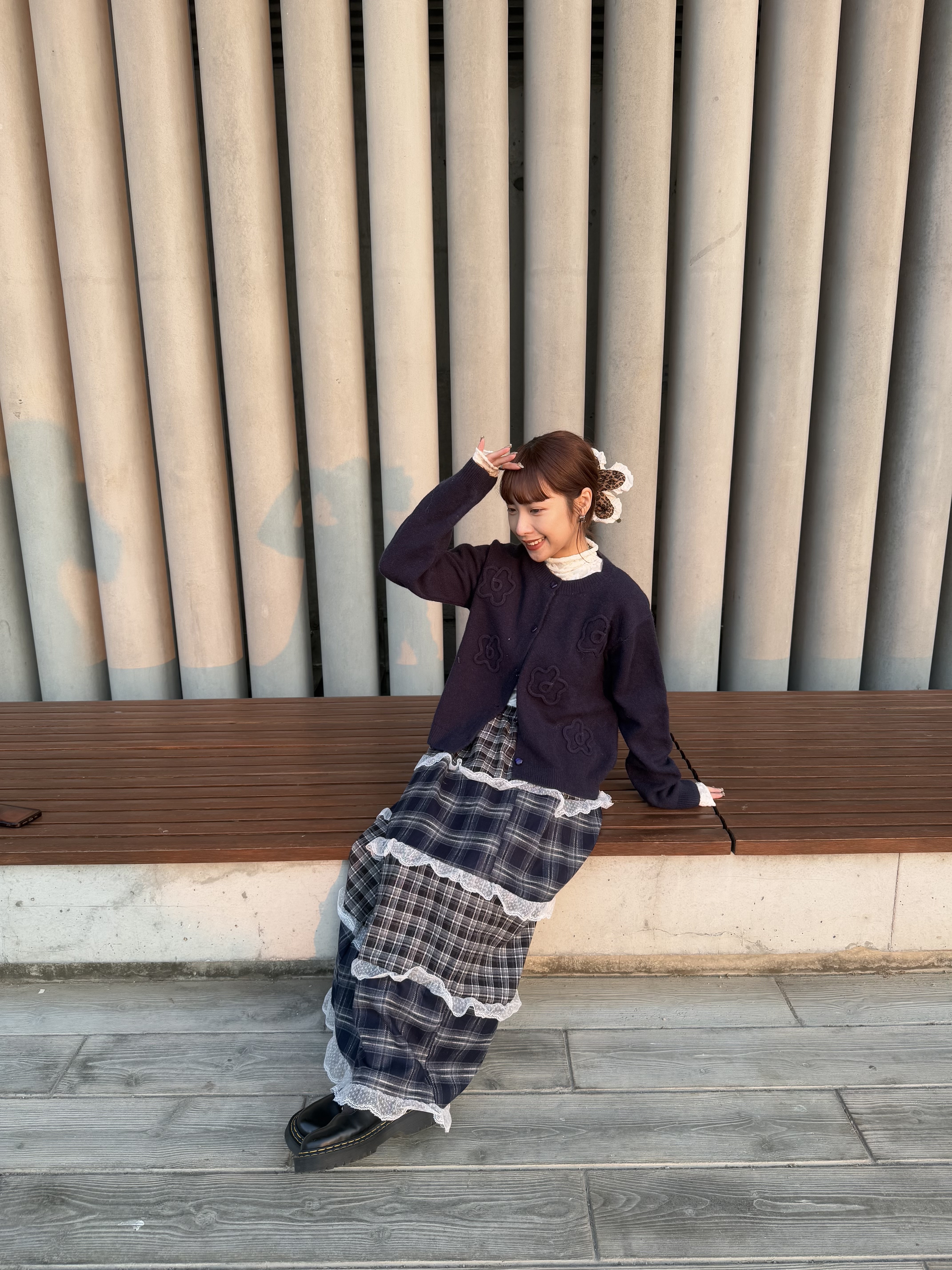 [兩色入] 凹凸花花毛衣( Navy )