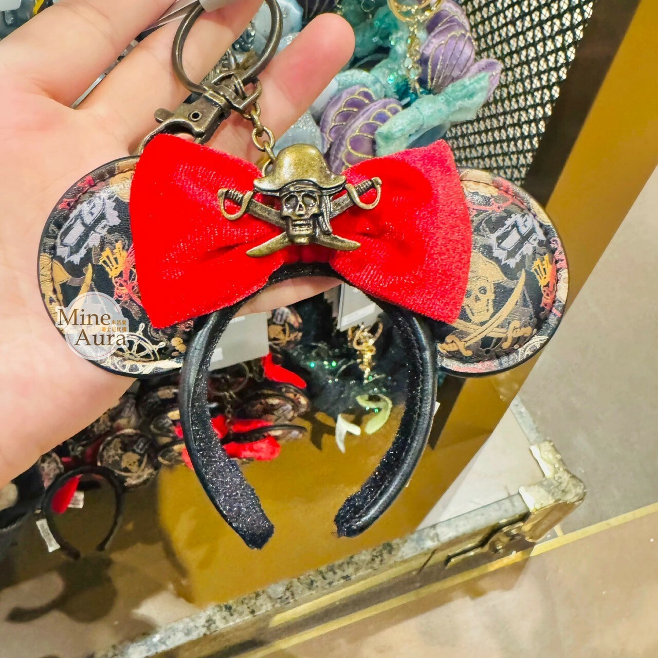 米妮 Minnie 海盜骷顱頭 紅色蝴蝶結  髮圈 造型 鑰匙圈 吊飾 -上海迪士尼樂園