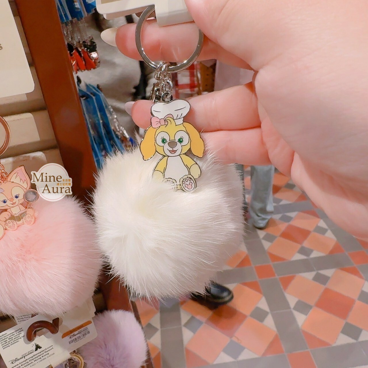 可琦安 餅乾 CookieAnn 大毛球 造型 鑰匙圈 吊飾 -香港迪士尼樂園