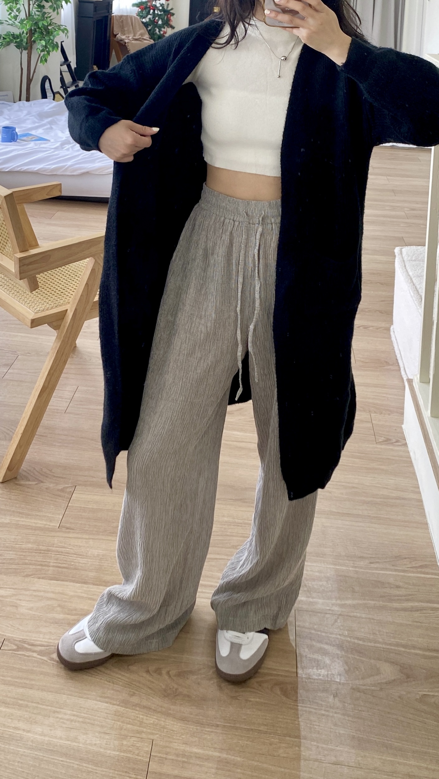 敲碗出爐的長版針織外套