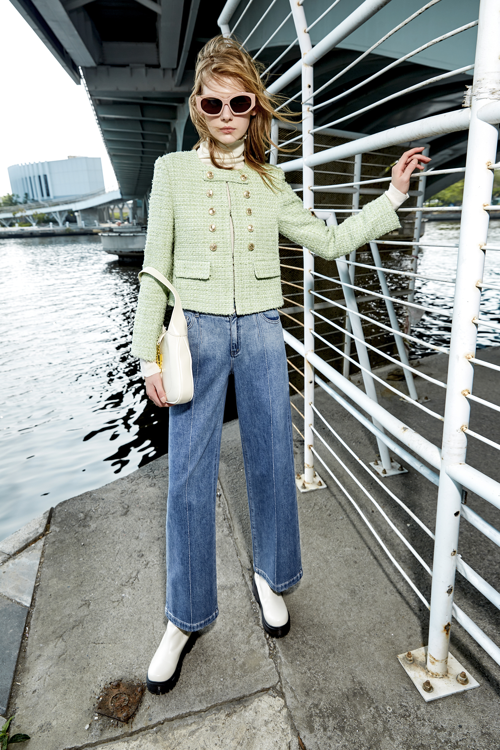 BD15071D1 薄荷晨光金扣毛呢短版外套