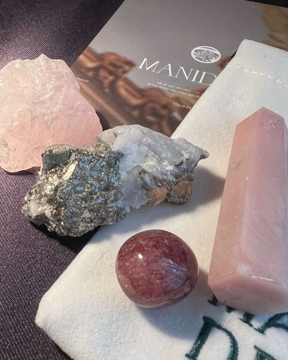 「雙贏關係桃花頻率」－愛情與財富,從還不是選擇題,而是同頻共振的可能。