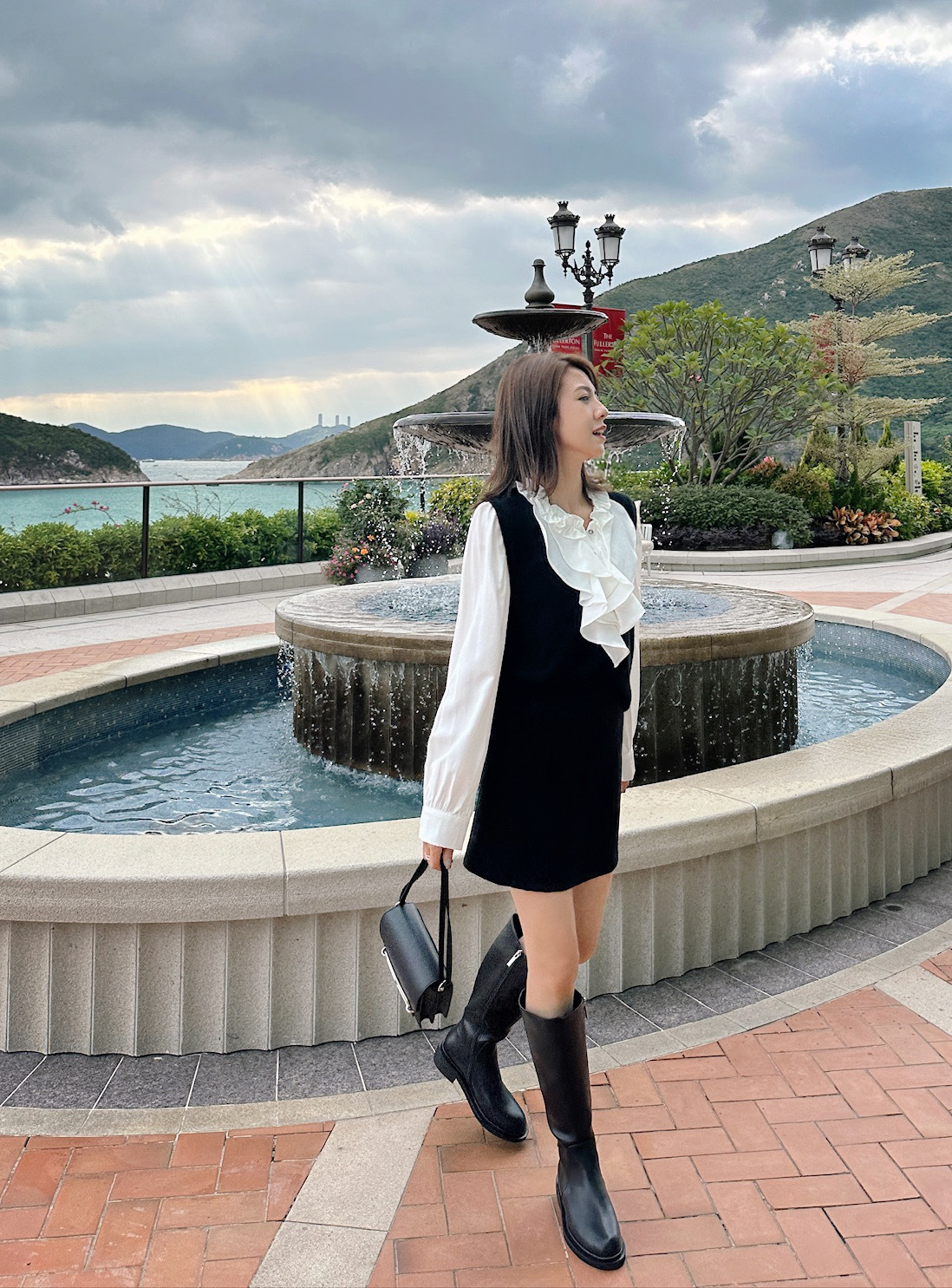 Ruffled Collar Blouse With Tank Top_SH2312L04