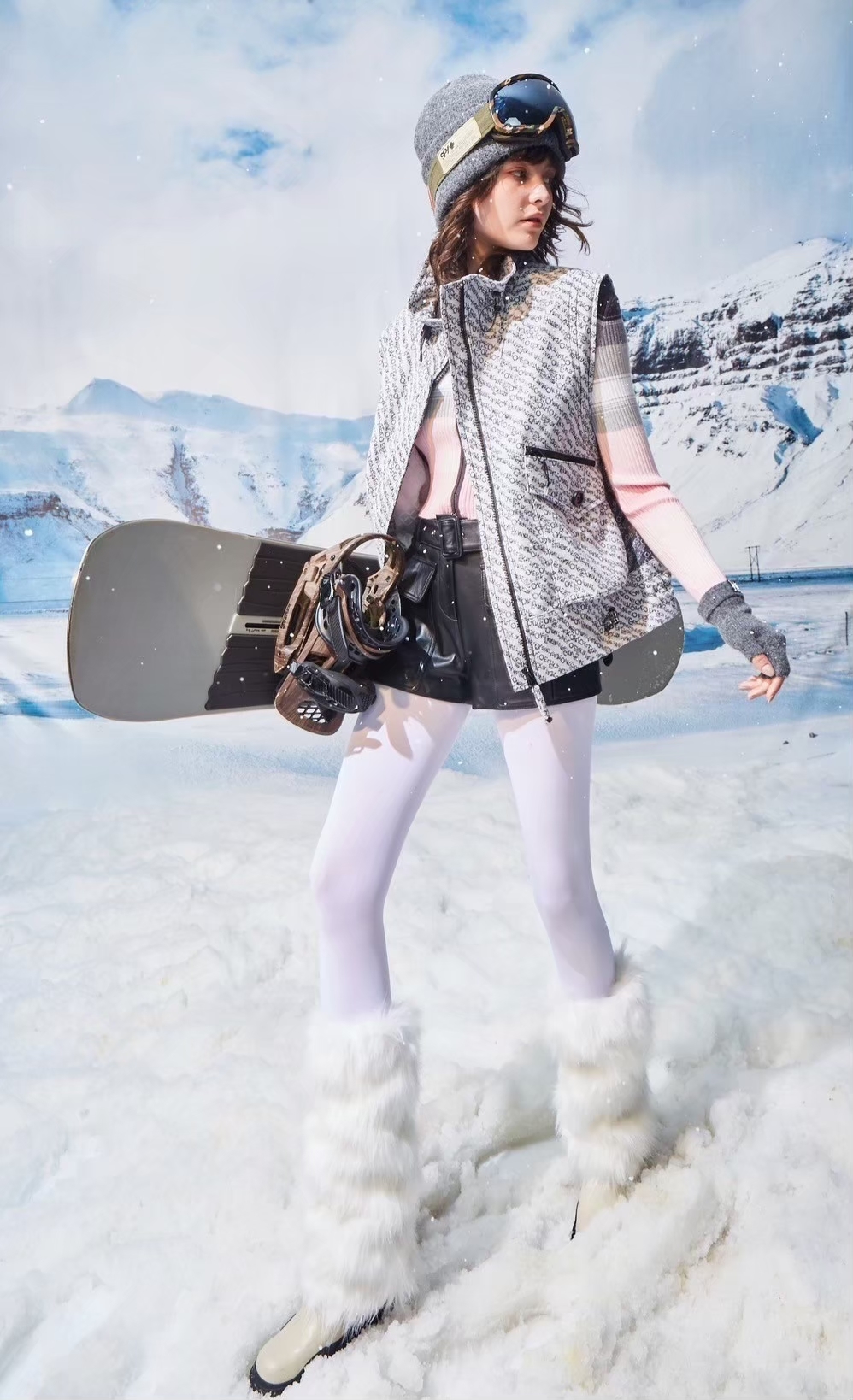 BD15227D1 粉霧漸層羅紋針織拉鍊短版外套