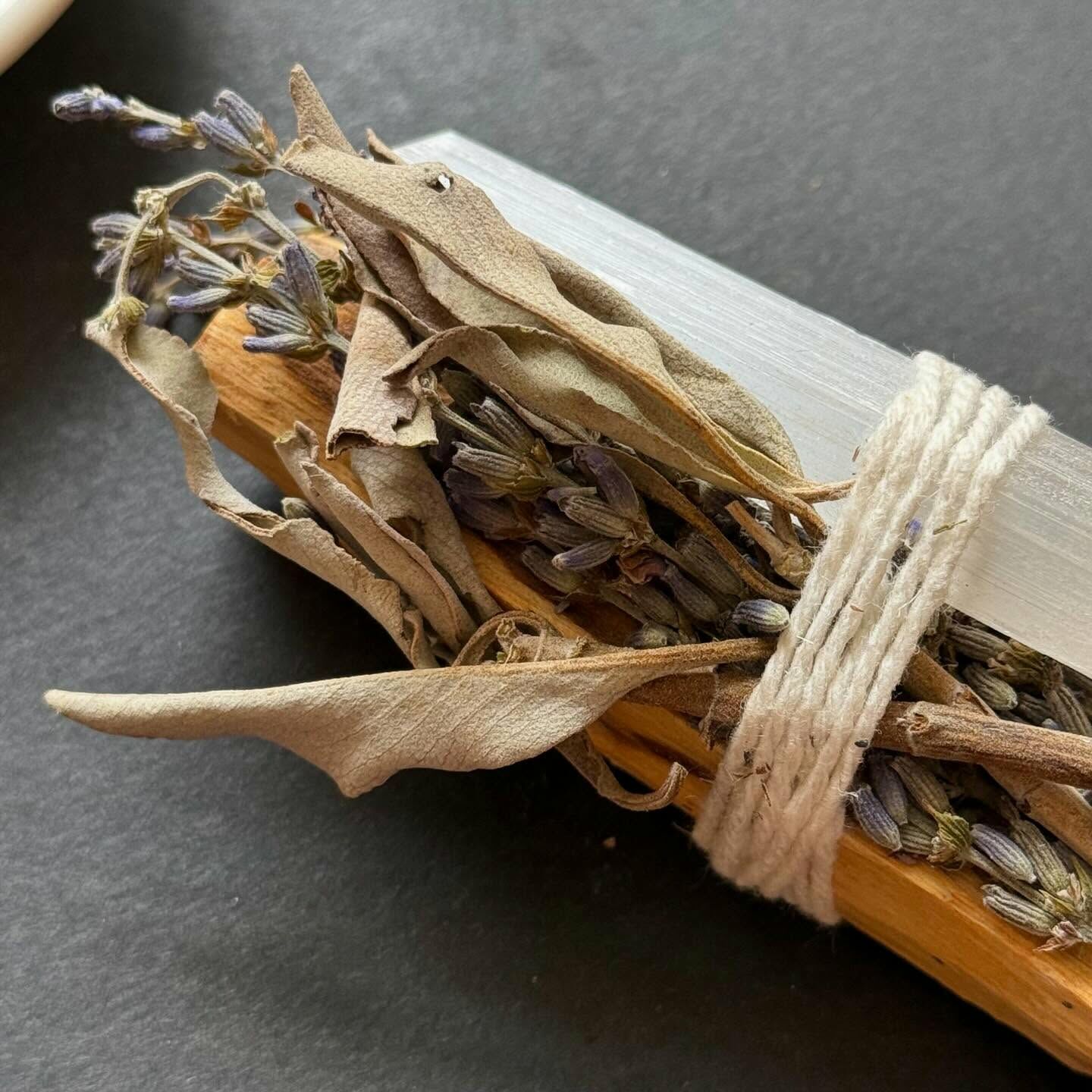 [原石] 聖木+鼠尾草+薰衣草+透石膏 淨化組合