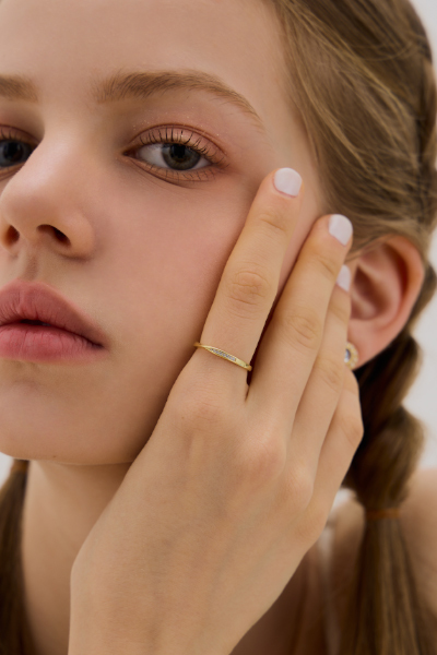 經典扭結鑲石戒指