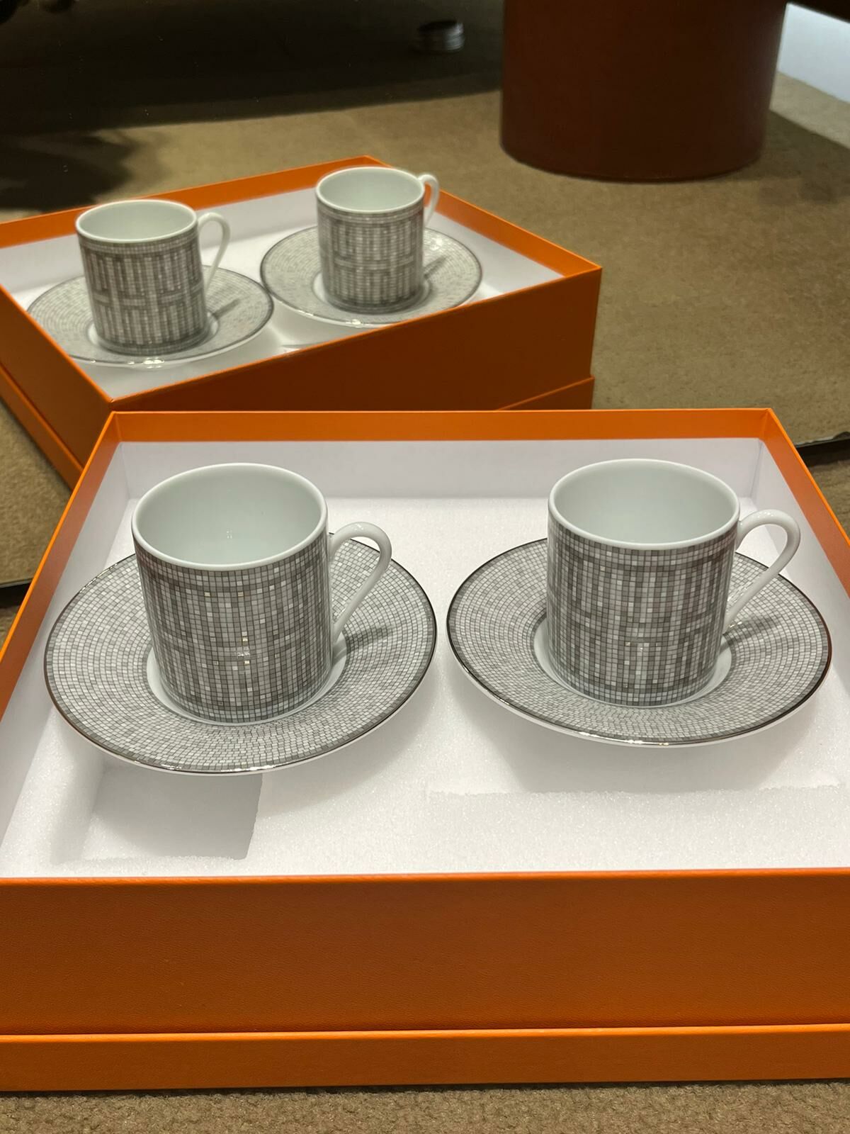 Mosaique au 24 咖啡杯碟套裝 鉑金色