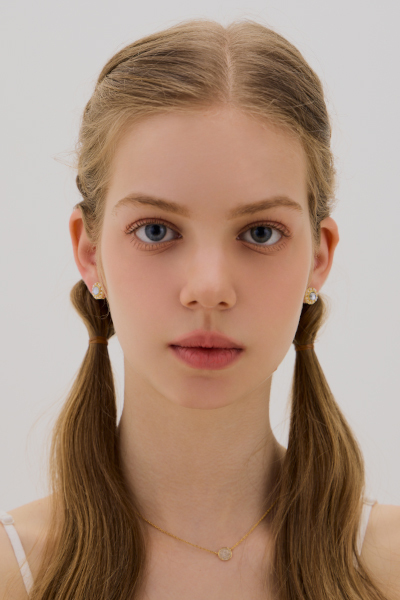 法式碧藍珍珠。夾式耳環