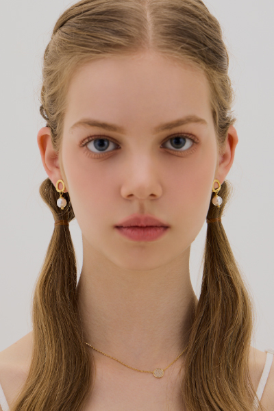 幾何鏤空珍珠。夾式耳環