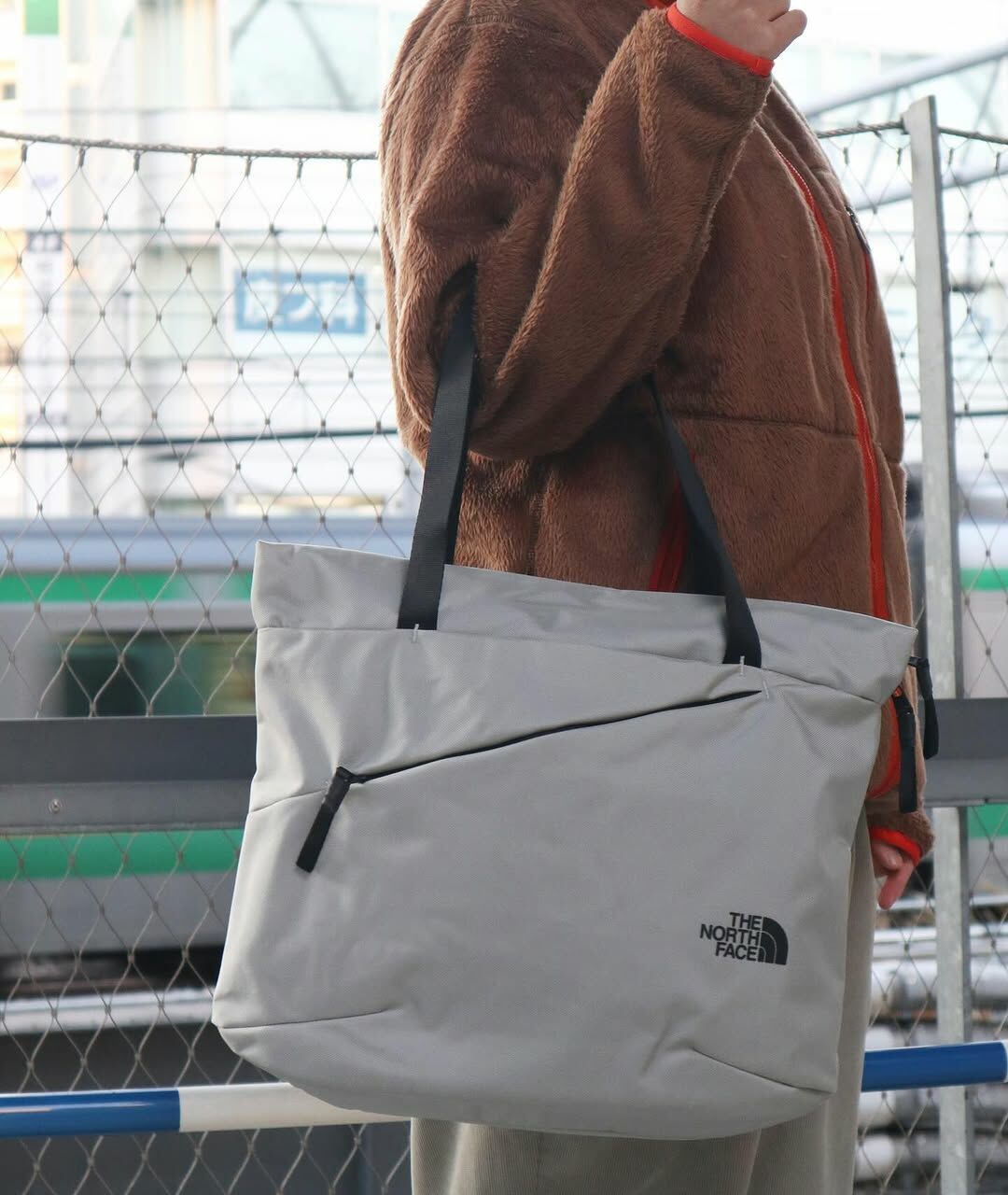 預購┃日本 THE NORTH FACE Pyrenees Tote 霧面 輕量 托特包 15L