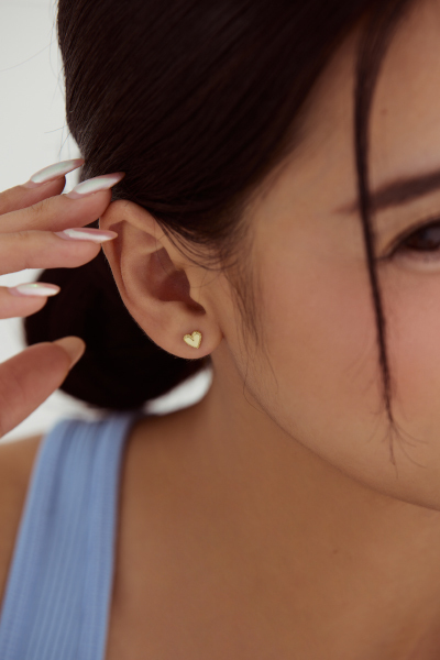 微美心型鏡光。銀針耳環(金)