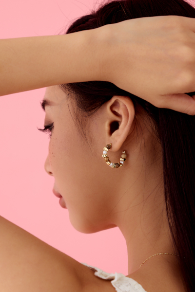 森系天然石串珠C型。銀針耳環