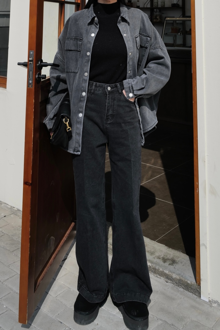 挺版微喇叭牛仔褲*2色