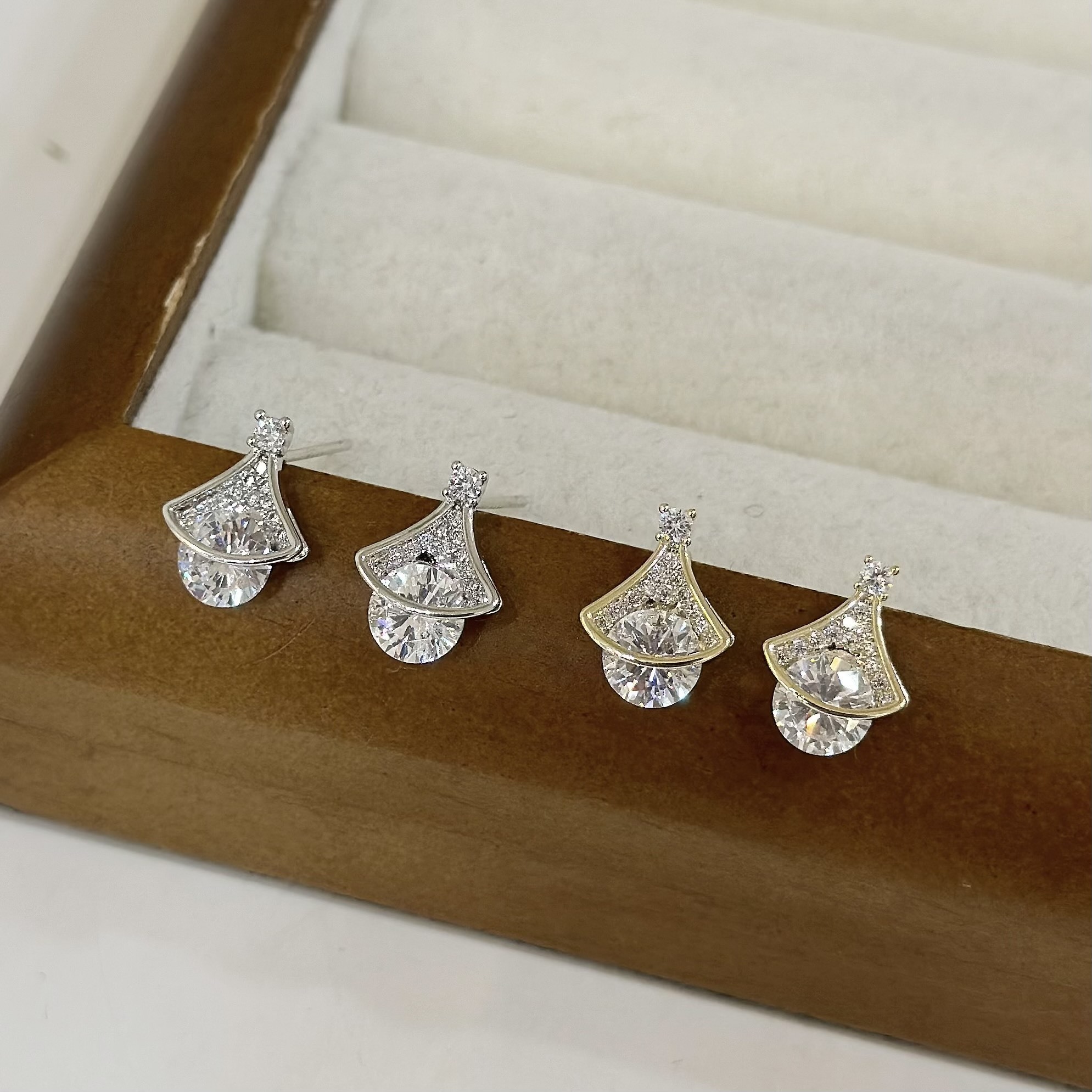 517排鑽扇形夾鑽耳針