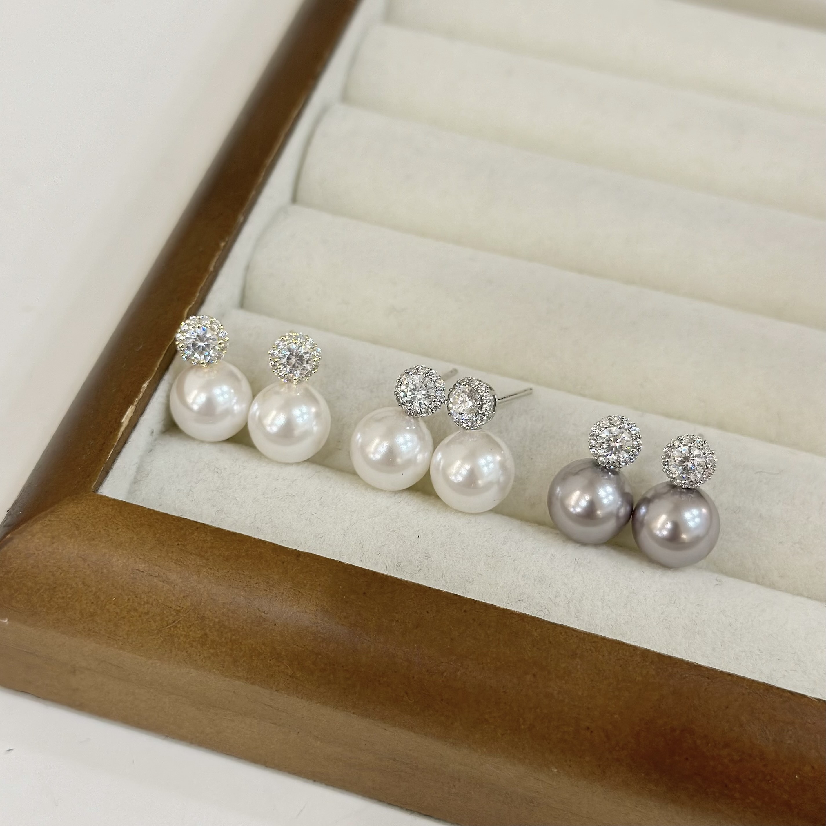 525滿鑽珍珠耳針