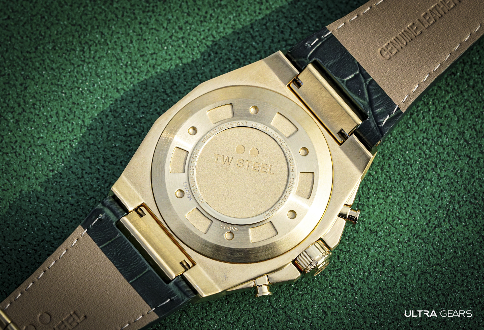 TW Steel CEO TECH 金色綠面計時碼錶 CE4085