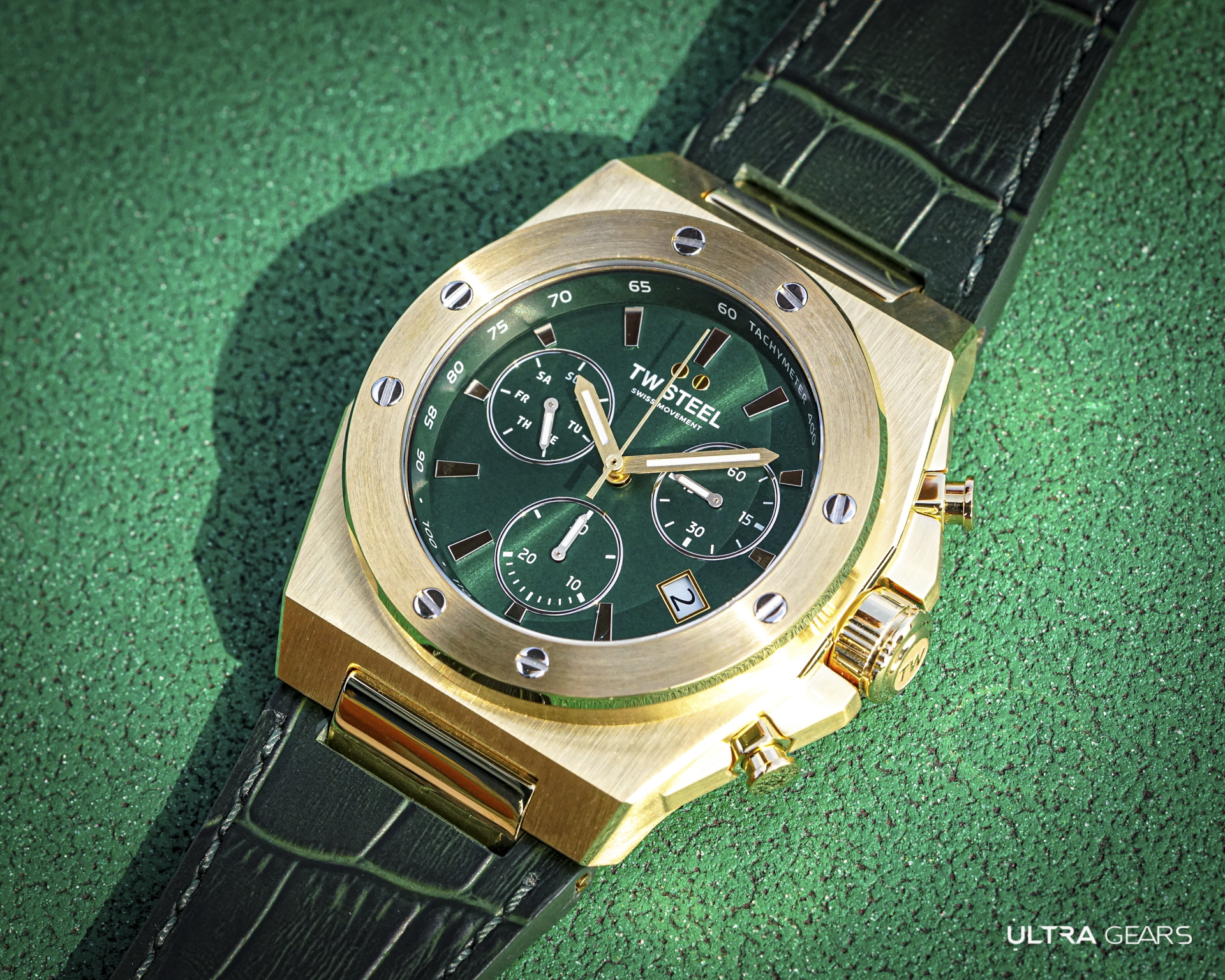 TW Steel CEO TECH 金色綠面計時碼錶 CE4085