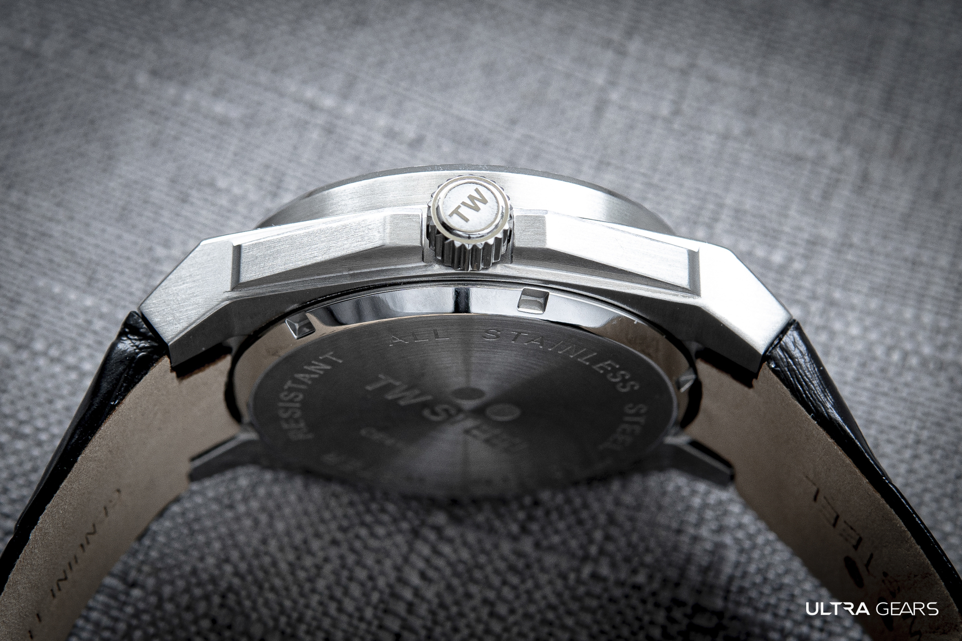 TW Steel CEO TECH 全鋼深灰面大三針 CE4108