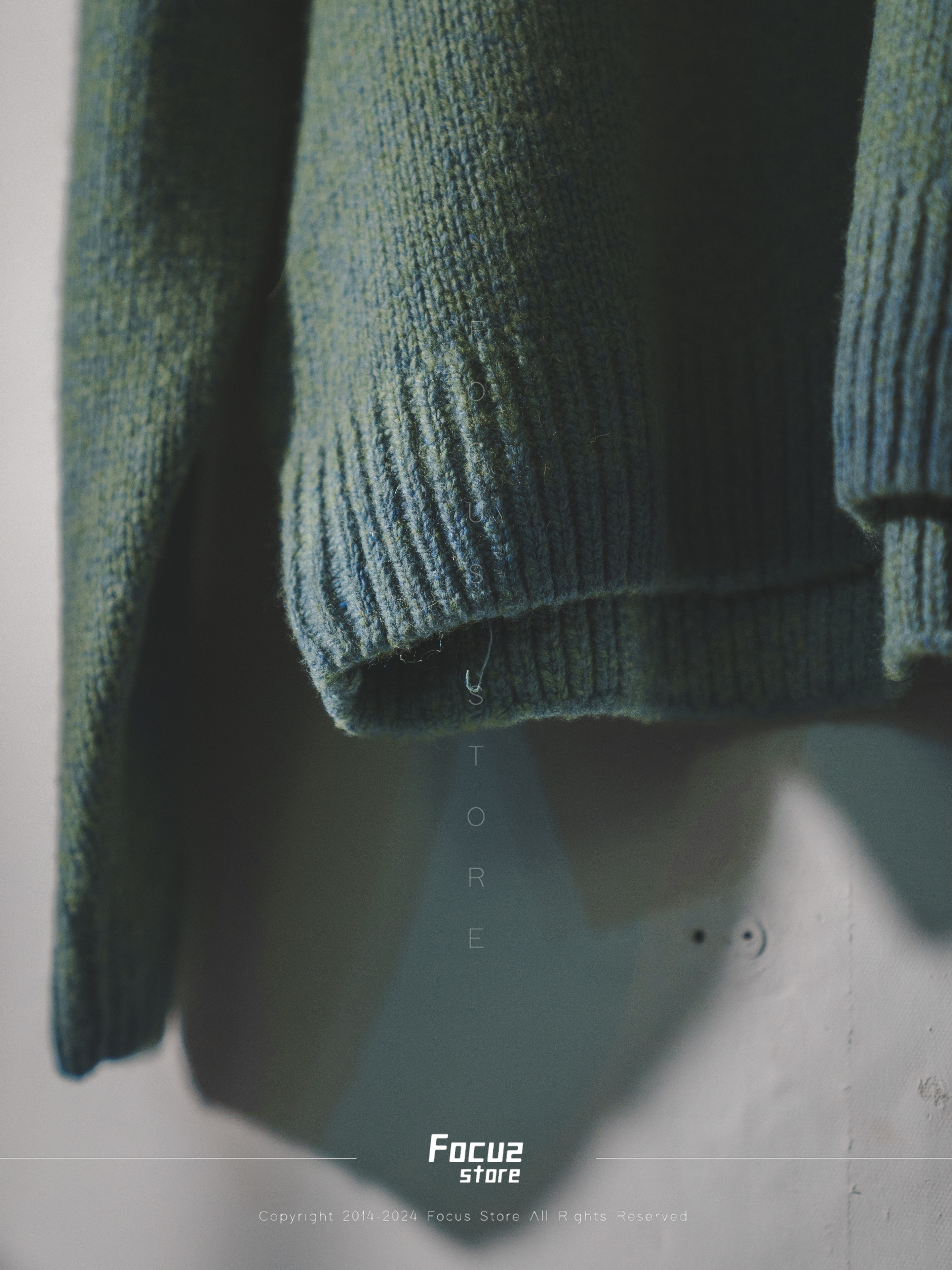 トップス Supreme Flocked Logo Sweater 24FW Supreme Flocked Logo Sweater (FW24) - $168