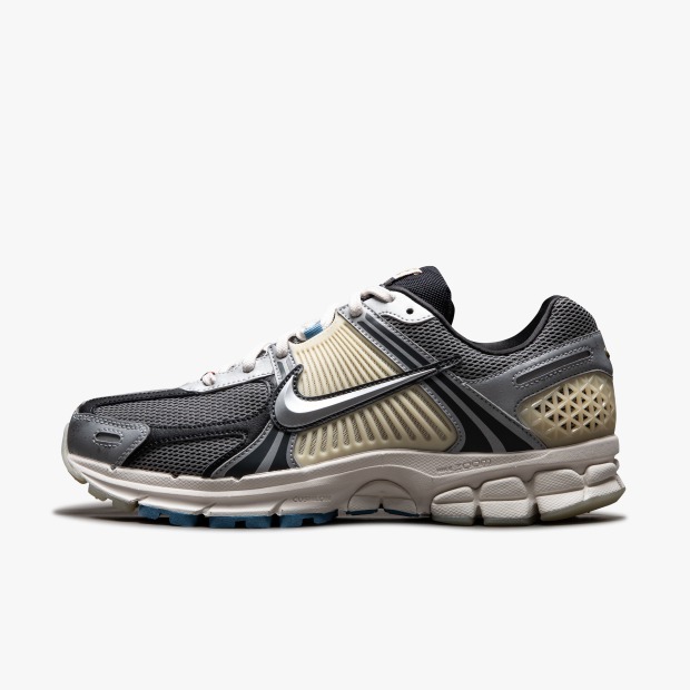現貨| Nike Zoom Vomero 5 'Cheung Ka Long Don't Lose Your Way' HQ3449-001