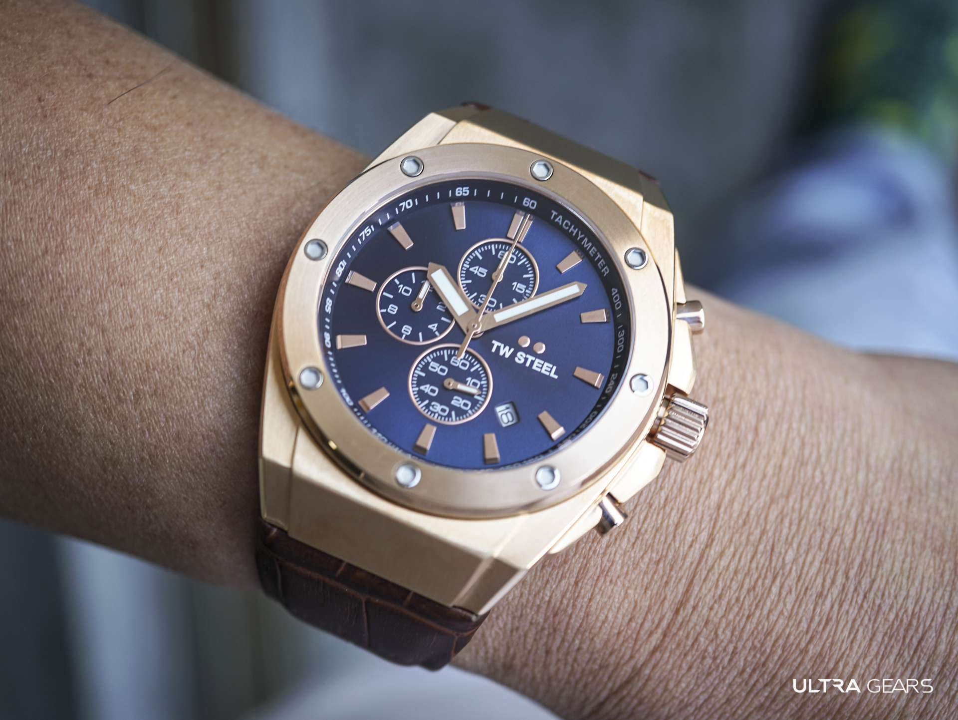 TW Steel CEO TECH 玫瑰金藍面計時碼錶 CE4106